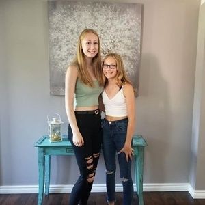 Meet your Posher, Cortney